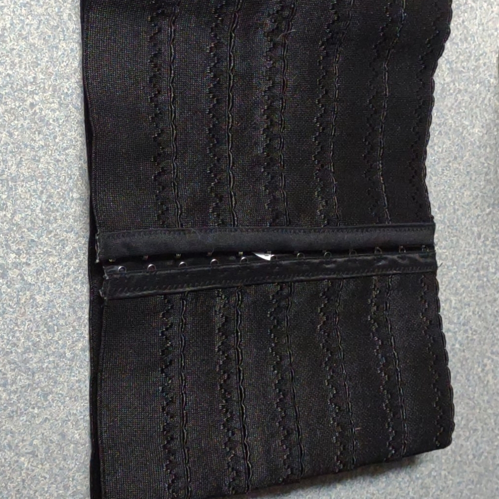 Waist trainer